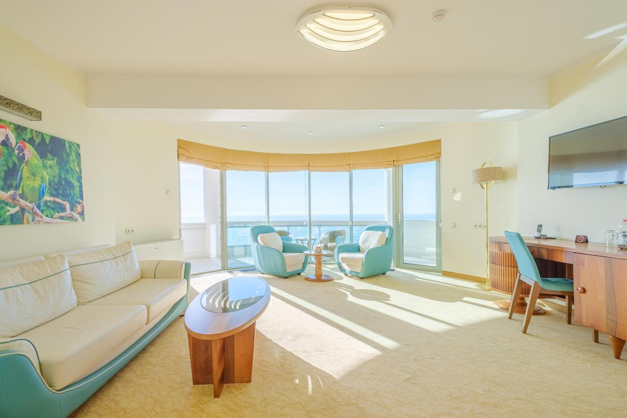 Castello Mare All Inclusive Resort باتومي المظهر الخارجي الصورة